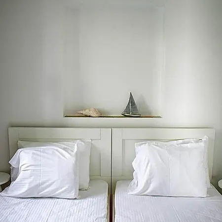 Muses Seaside 4*